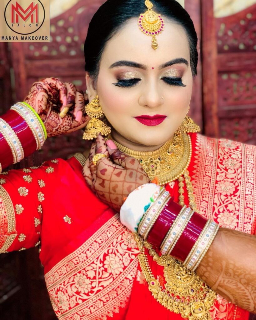 Manya Kaushal - Bridal Makeup Artist in Mayur Vihar-1 Delhi | MakeupWale