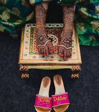 Leg Mehndi For Newly Married Dhulaniyaa