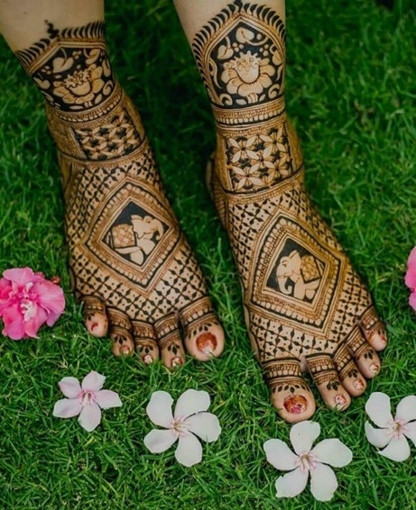 Leg mehendi designs images for wedding planning